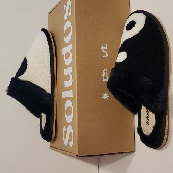 Soludos Women’s Yin Yang Cozy Faux Fur Slipper Size 6 NIB - Picture 2 of 5